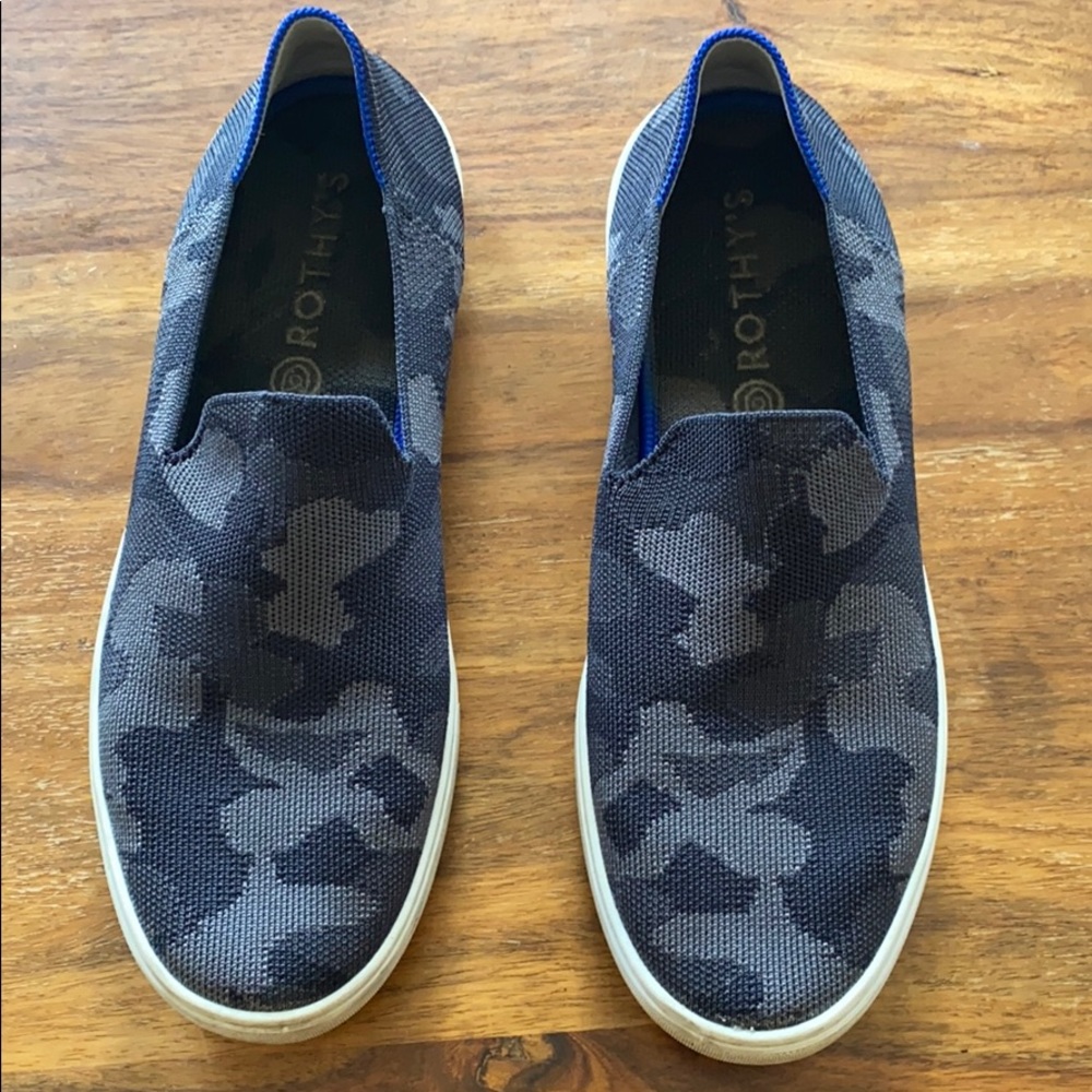 💙 Rothy’s blue/grey camo sneaker